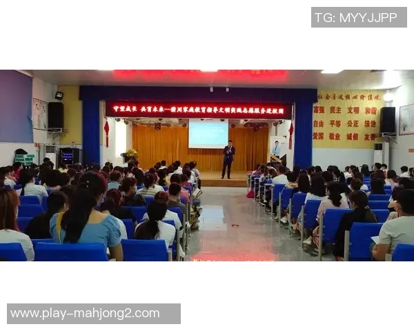 杨丽专访揭秘和平精英成长之路与未来展望